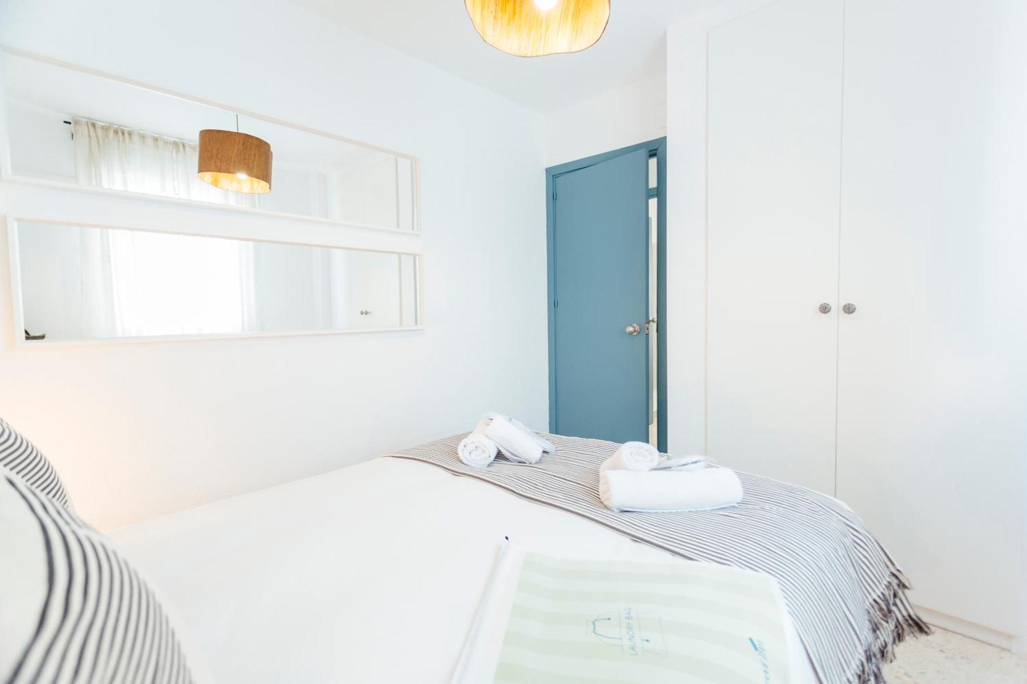 Stunning And Colorful- 4Bd 2Bth- Santa Cruz Apartamento Sevilha Exterior foto