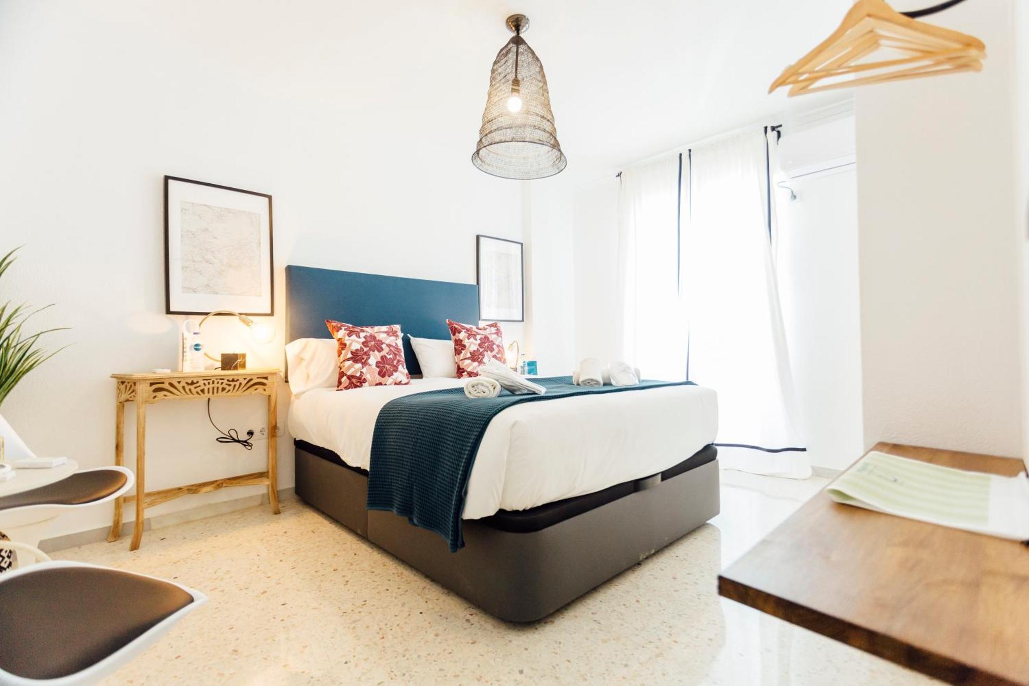 Stunning And Colorful- 4Bd 2Bth- Santa Cruz Apartamento Sevilha Exterior foto
