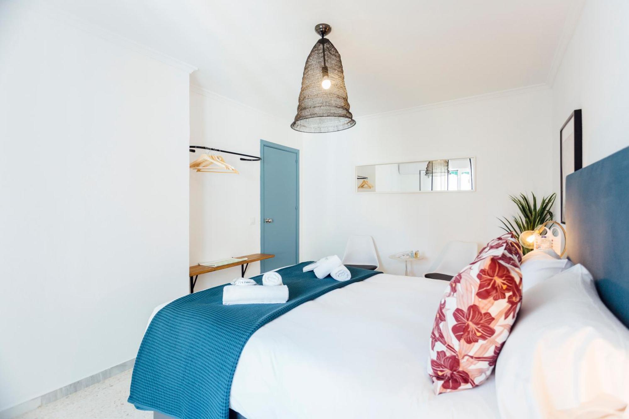 Stunning And Colorful- 4Bd 2Bth- Santa Cruz Apartamento Sevilha Exterior foto